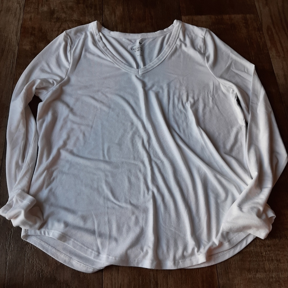 So White V-Neck Long Sleeve Shirt Size L